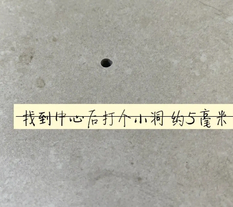 城阳瓷砖空鼓维修公司专业解答在瓷砖铺贴过程中，如果砂料搅拌不均匀，将会带来以下问题